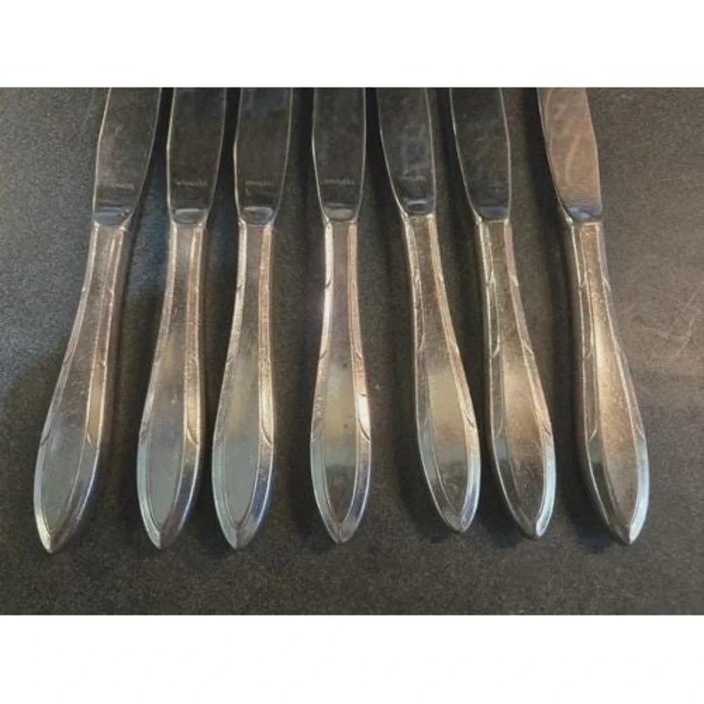 Oneida Nobility Plate REVERIE Flatware Silverware 1937 Silverplate Table Knives